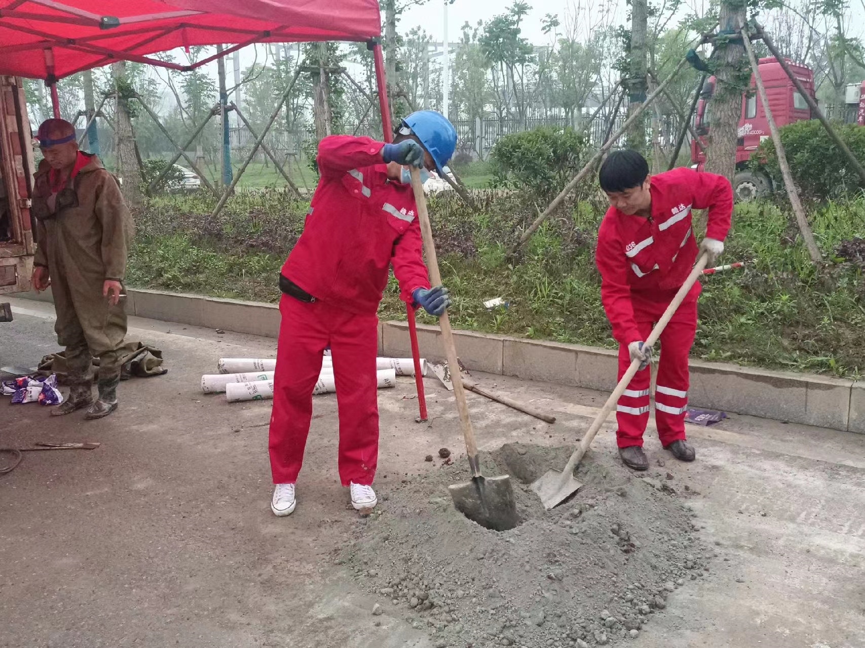双河管道疏通哪家好】及时进行市政管道清淤